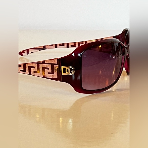 Designer Sunglasses - Picture 9 of 16